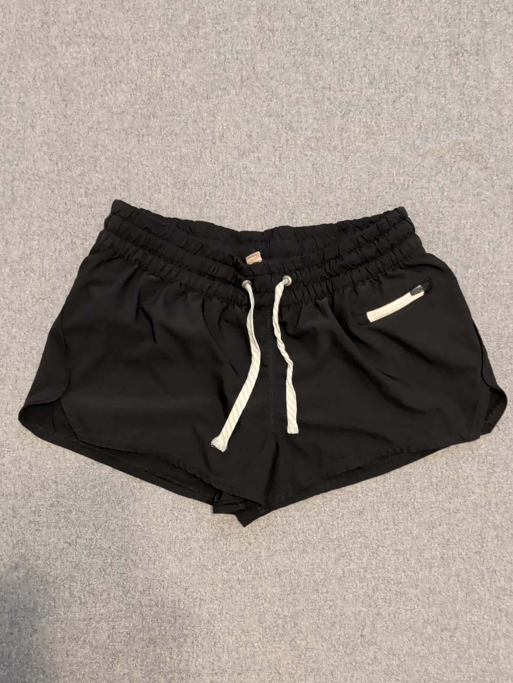Vuori Black Athletic Drawstring Shorts with Contrast Zip